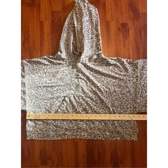 Mono B Leopard Print Cropped Top Hoodie size M/L - Picture 8 of 8